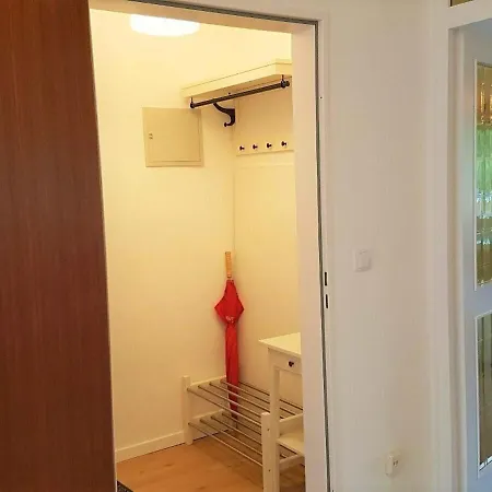 Apartment Simplistic In Near Forest *